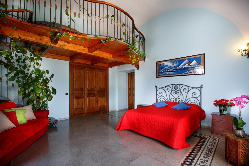 Junior Suite with Terrace and Sea View